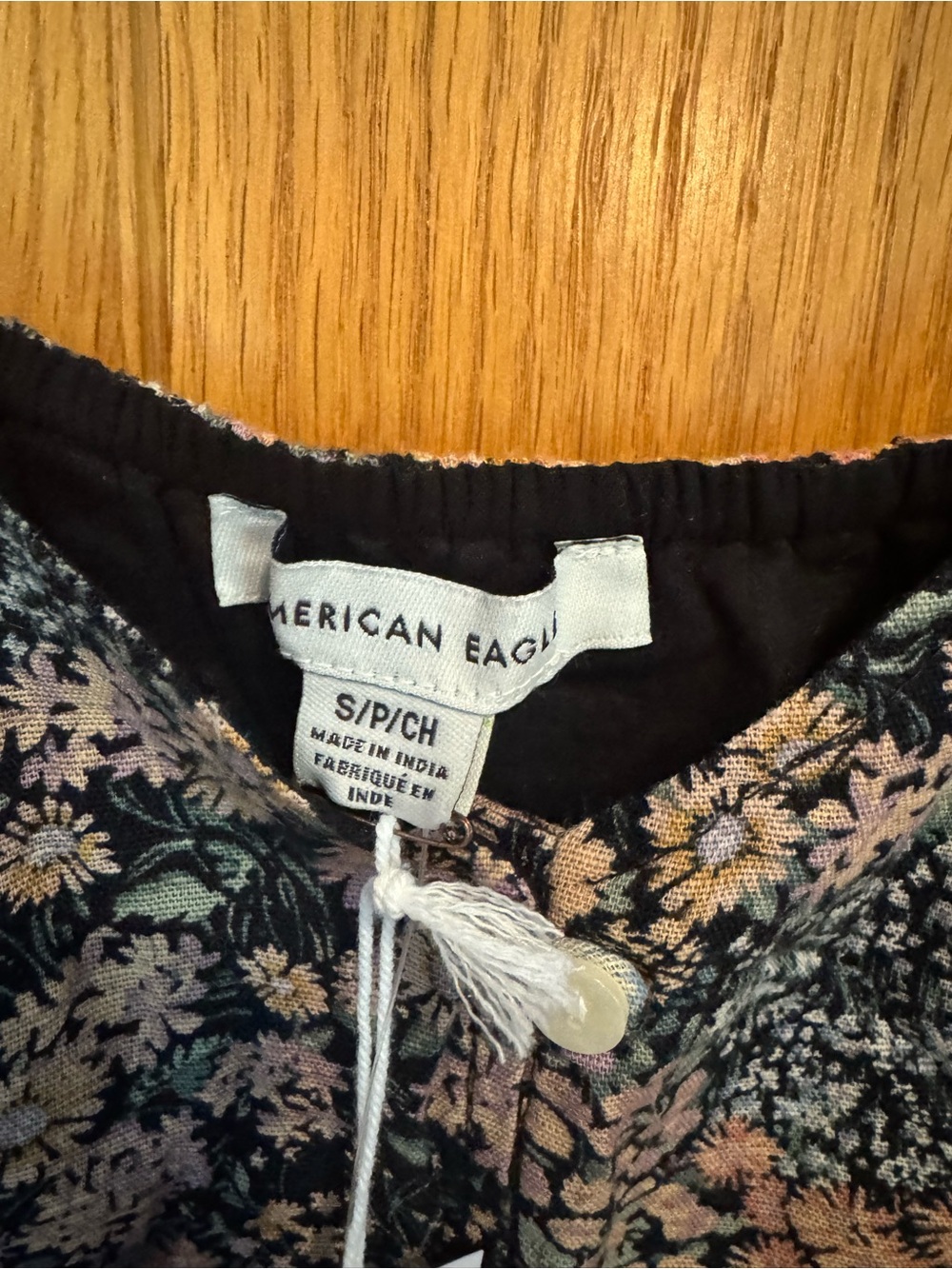 American Eagle Outfitters Black Floral Button-Front Cami - Picture 4 of 5
